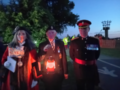 The Deputy Mayor, veteran and colonel in front of beacon
