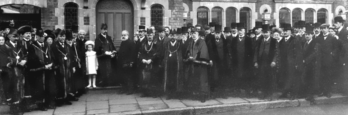 Opening of Guildford Museum 1911